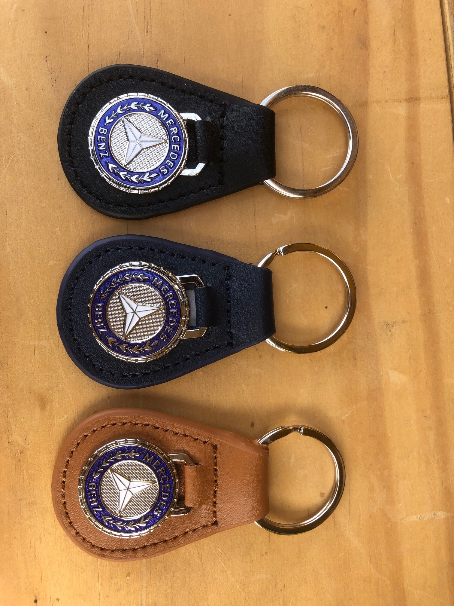 thumbnail image 2 of 3D Metal Car Key Chain For Mercedes Benz – Blue Inlay Alloy Keyring Gift 2 of 6